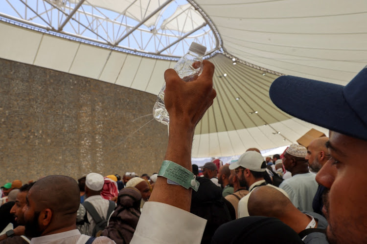 Pilgrims Perform Stoning Ritual Amid Scorching Heat as Hajj 2025 Nears Conclusion
